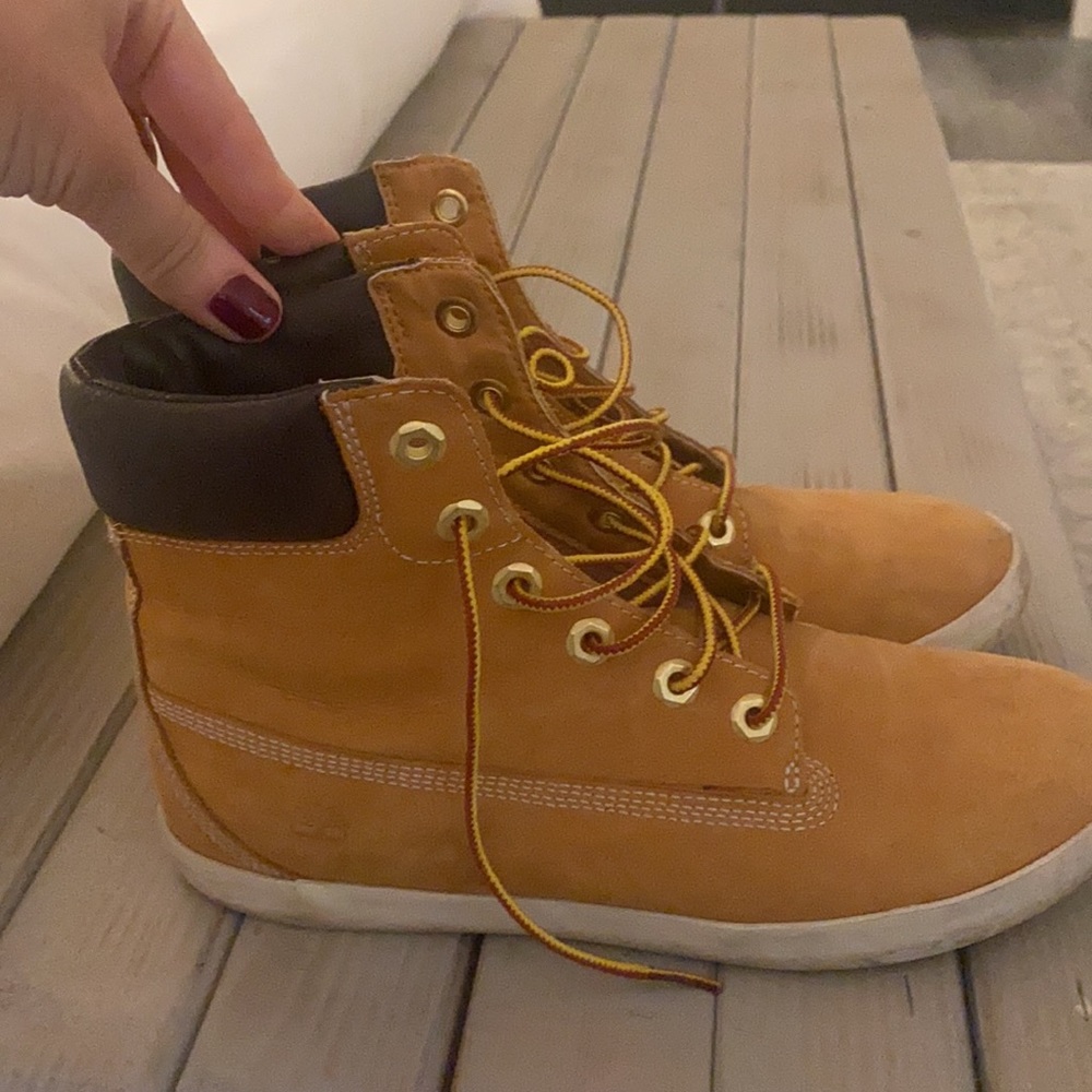 Timberlands - image 3